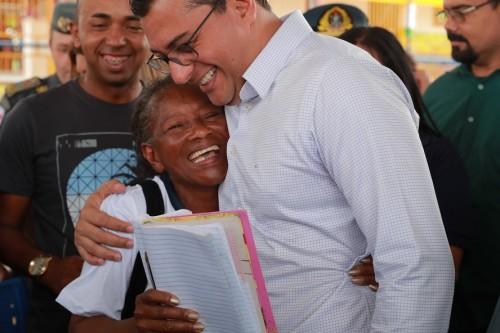 Wilson Lima entrega Centro de Convivência do Mutirão revitalizado por reeducandos da Seap