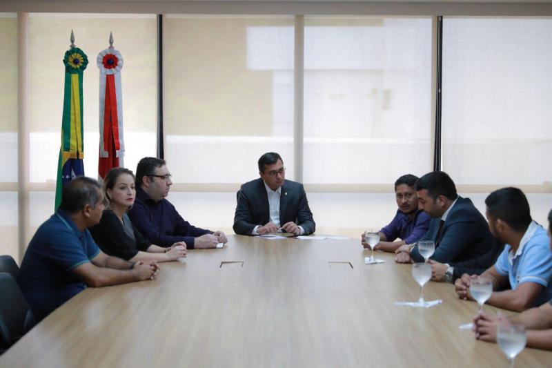 Wilson Lima recebe motoristas de aplicativo na sede do Governo do Amazonas