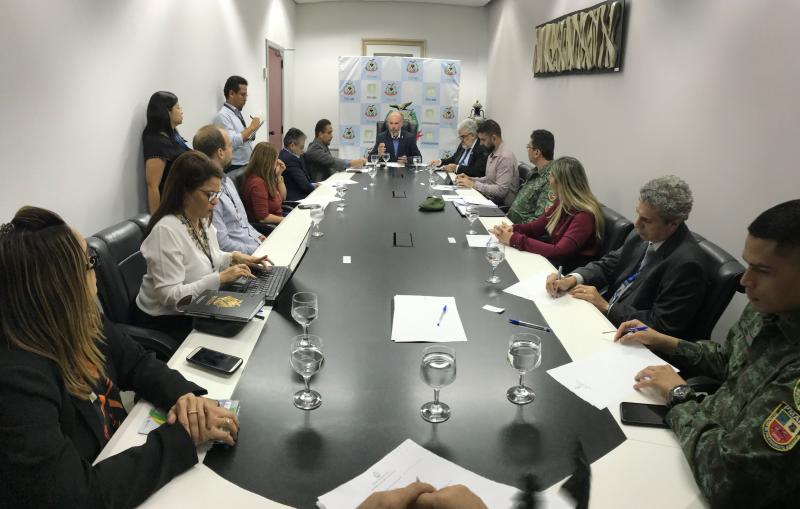 TCE-AM cria Comitê Interinstitucional para combater queimadas e desmatamento