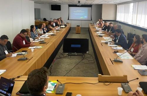 CGE representa o Amazonas em reunião sobre o Projeto Estudantes de Atitude, em Brasília