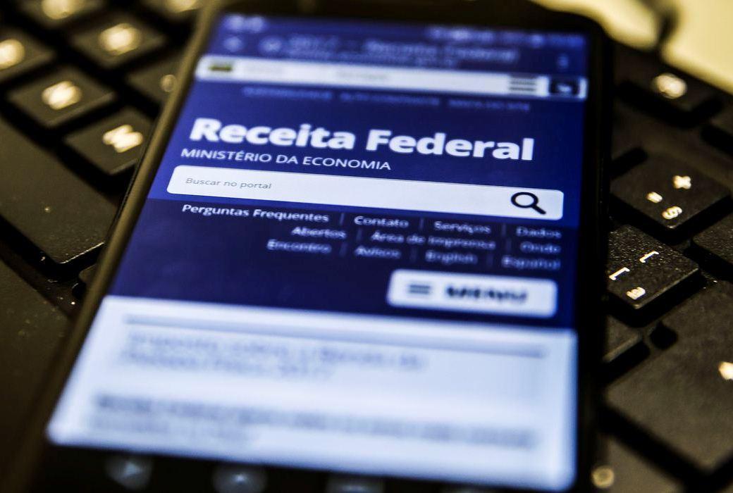 Receita paga hoje restituição do lote residual do IRPF de 2008 a 2019