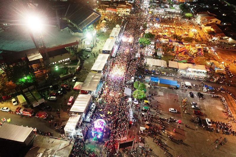 Prefeitura de Parintins conclui repasse financeiro aos blocos carnavalescos