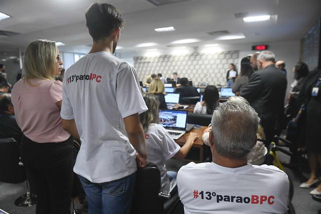 Comissão adia para março decisão sobre o 13º para o Bolsa Família