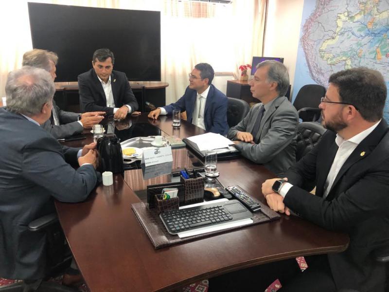 Wilson Lima propõe à Presidência da República fixar alíquota do IPI dos concentrados em 8% Wilson Lima propõe à Presidência da República fixar alíquota do IPI dos concentrados em 8%