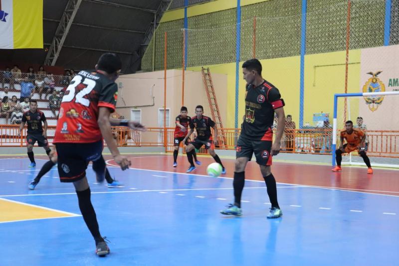 Duelos interestaduais marcam segunda noite da Copa Alvorada de Futsal