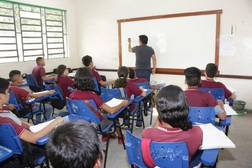 Secretaria de Educação convoca mais de mil professores aprovados no PSS