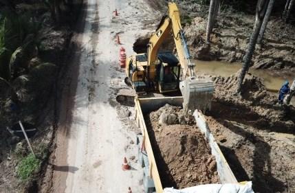 Seinfra recupera dois trechos da rodovia AM-010 prejudicados por erosão