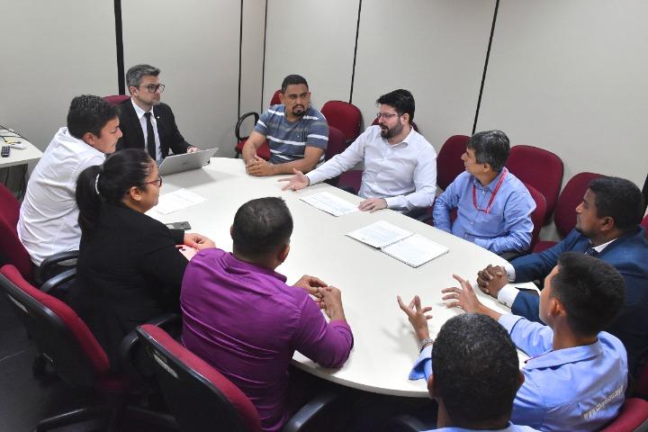 MPAM firma TAC para garantir retomada de pavimentação das ruas em Uarini