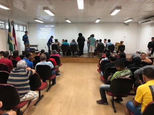 Governo paga bolsas moradia transitórias para beneficiários do Prosamim da área do Igarapé do 40 Governo paga bolsas moradia transitórias para beneficiários do Prosamim da área do Igarapé do 40