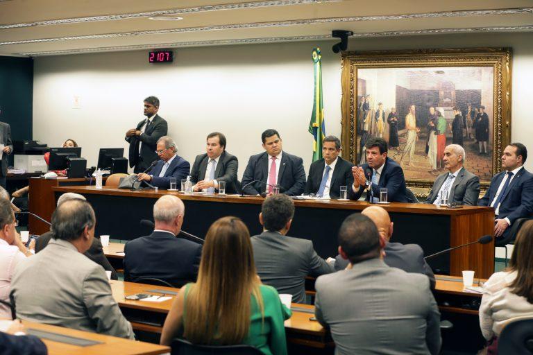 Governo libera R$ 5 bilhões por medida provisória para combate ao coronavírus