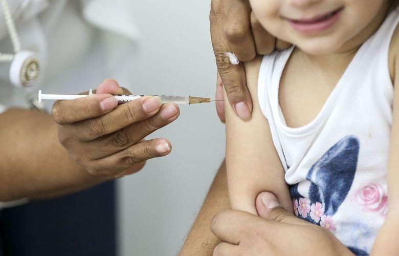 Aplicar corretamente vacina protege brasileiros do sarampo e de outras doenças contagiosas Aplicar corretamente vacina protege brasileiros do sarampo e de outras doenças contagiosas