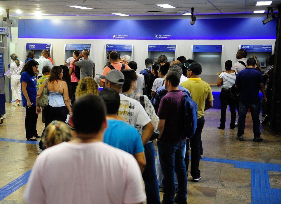 Caixa inicia quinta-feira (19) pagamento do abono do PIS
