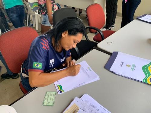 Governo do Amazonas indeniza famílias do Igarapé do 40 Governo do Amazonas indeniza famílias do Igarapé do 40