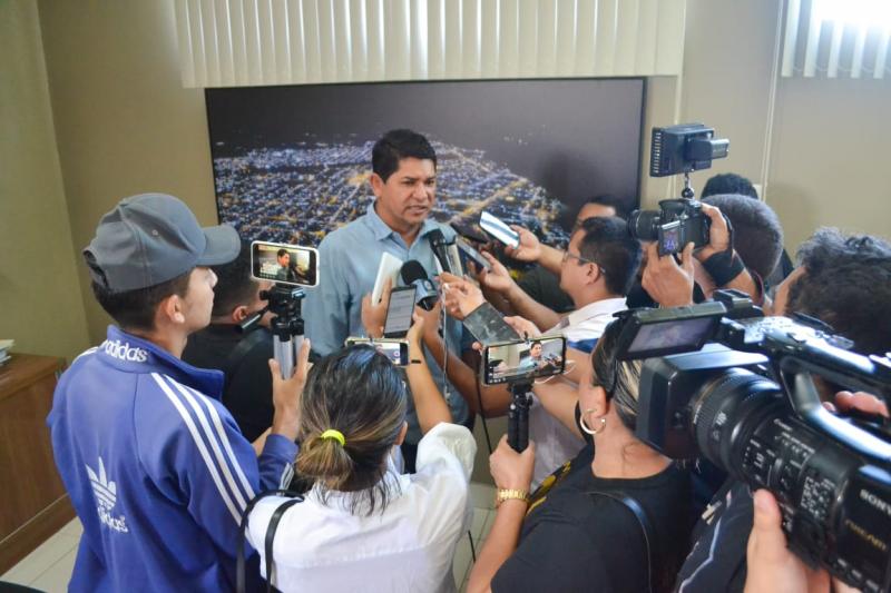 Bi Garcia assegura que Prefeitura trabalha com seriedade e transparência na prevenção ao Coronavírus Bi Garcia assegura que Prefeitura trabalha com seriedade e transparência na prevenção ao Coronavírus