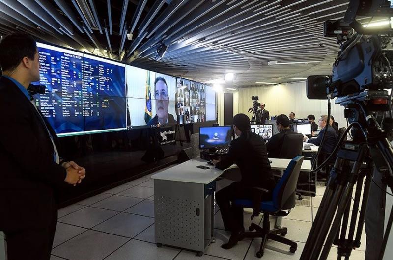 SUS precisa ser fortalecido, dizem senadores em meio à pandemia SUS precisa ser fortalecido, dizem senadores em meio à pandemia