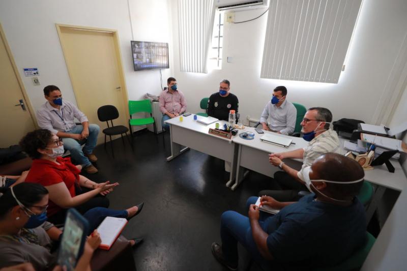 Empresas do setor privado irão produzir álcool 70º para doação à rede pública do Amazonas