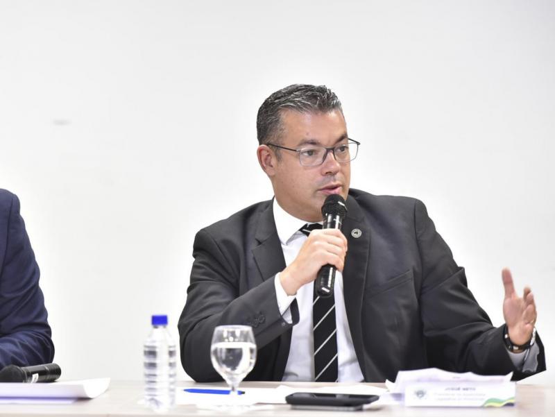 Josué sugere à Samsung e LG o uso de recursos de P&D no combate ao coronavírus