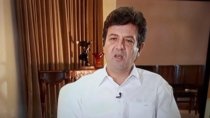 Luiz Henrique Mandetta anuncia sua demissão do Ministério da Saúde 