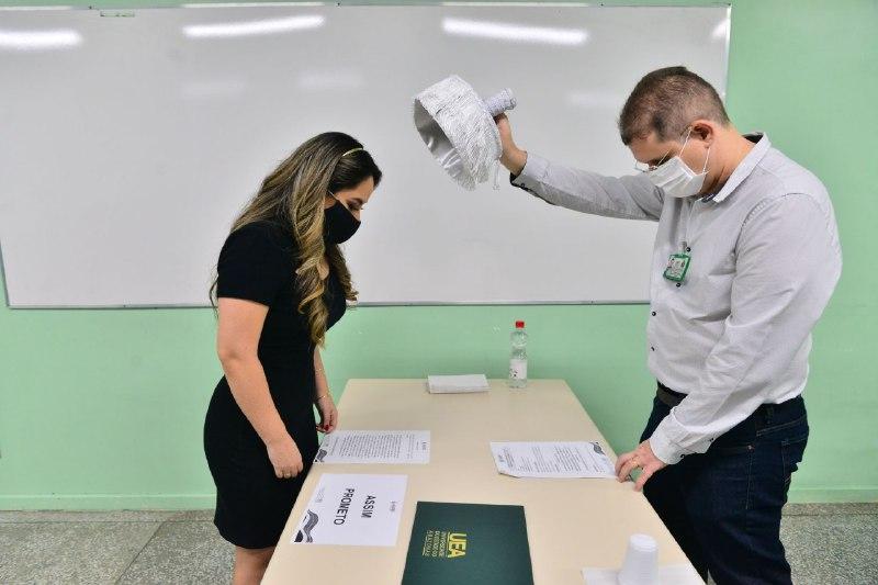 Combate à Covid-19 ganha reforço de 71 médicos que anteciparam formatura pela UEA