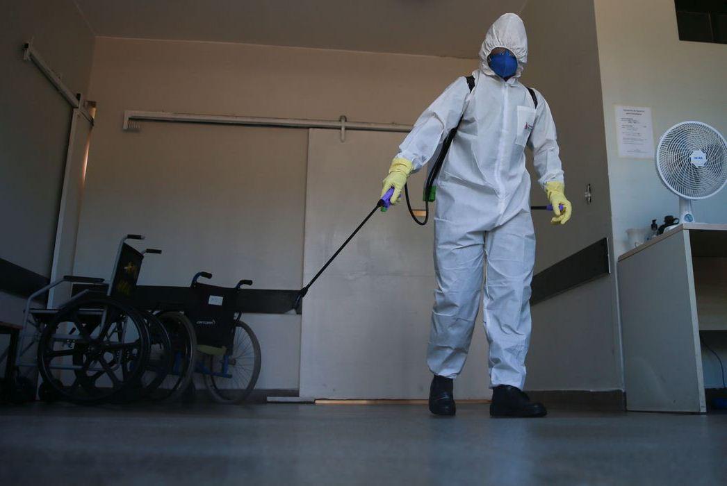 Brasil registra 40.581 casos de coronavírus e 2.575 mortes