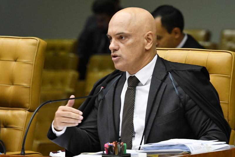 Ministro Alexandre de Moraes suspende nomeação de Ramagem na Polícia Federal