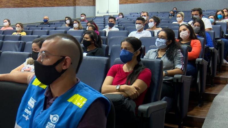 Profissionais da saúde contratados pelo Governo Federal recebem capacitação para atuar no combate à Covid-19, em Manaus