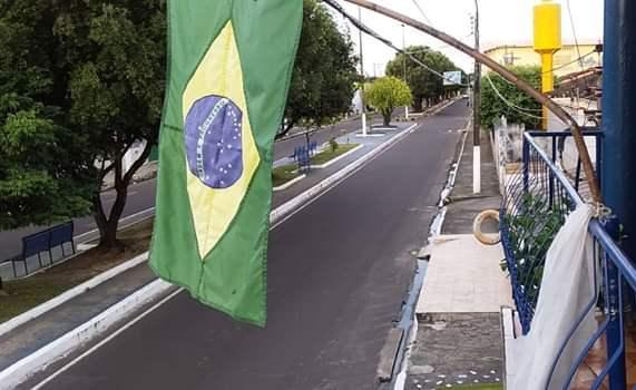 População cumpre medidas para o combate à pandemia do novo coronavírus