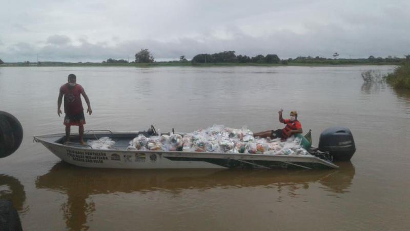 Governo do Amazonas entrega ajuda humanitária para mais de duas mil famílias indígenas