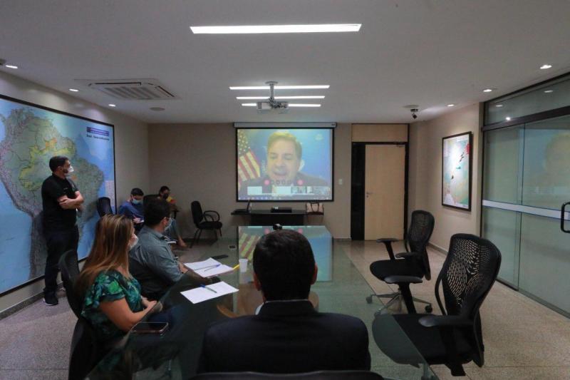 Wilson Lima agradece doação de um milhão de EPIs feita pelo governo dos EUA