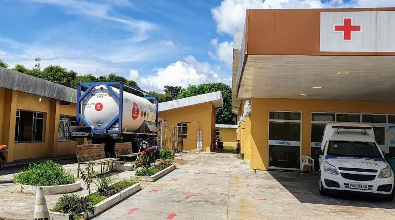 Prefeitura instala tanque de oxigênio em hospital referência para Covid-19