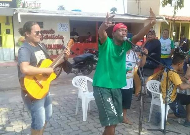 Artistas parintinenses se unem para ajudar cantor Chiclete Moreno que luta contra o alcoolismo em Barreirinha