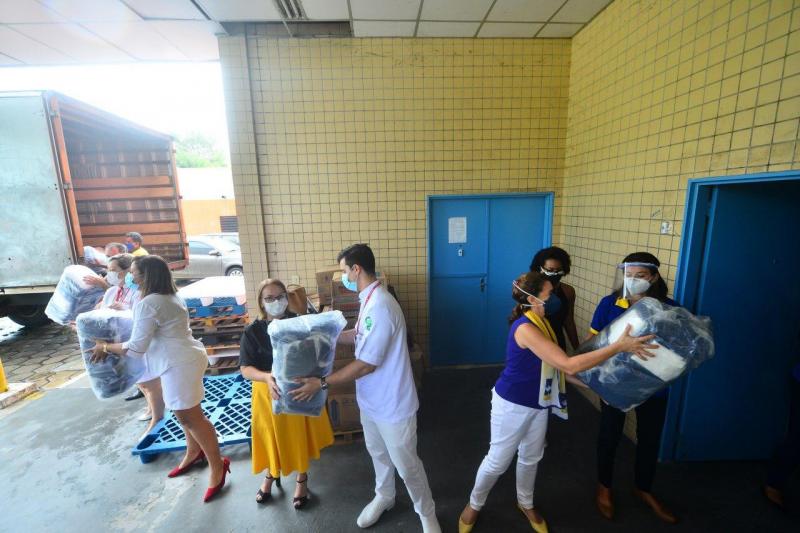 Platão Araújo e João Lúcio recebem doação de R$ 500 mil em Equipamentos de Proteção Individual (EPIs)