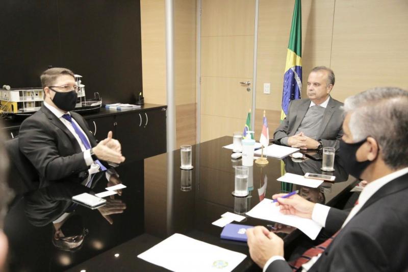 Carlos Almeida apresenta programa de moradia do Amazonas ao Ministério do Desenvolvimento Regional