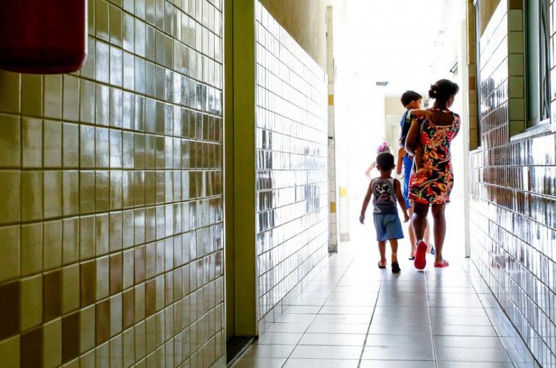 Projeto que torna essenciais serviços contra violência doméstica vai à sanção