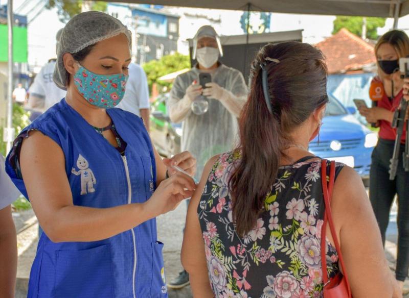 Delegacia Especializada em Crimes Contra o Idoso promove campanha de vacinação contra H1N1