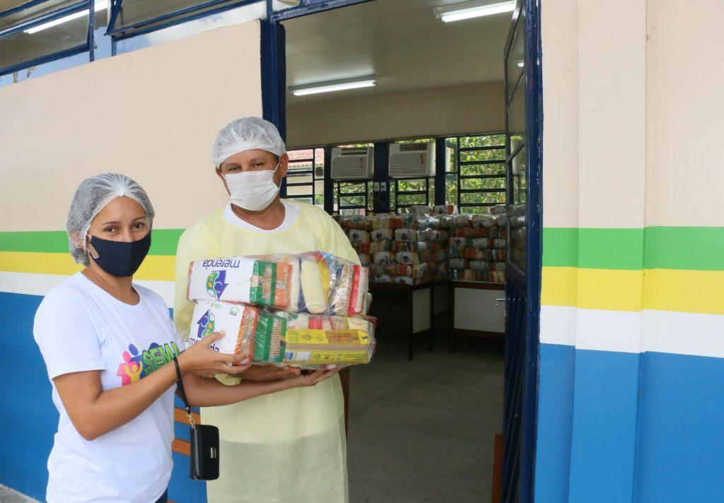 Kits do programa ‘Merenda em Casa’ são entregues em Rio Preto da Eva