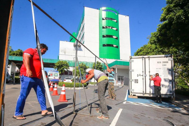 Susam encerra atividades de tendas de triagem e retira câmaras frigoríficas instaladas em hospitais durante pico da pandemia