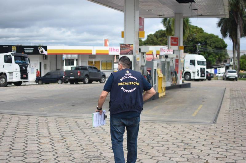 Gasolina comum tem menor preço de R$ 3,67 em postos de Manaus, aponta Procon-AM