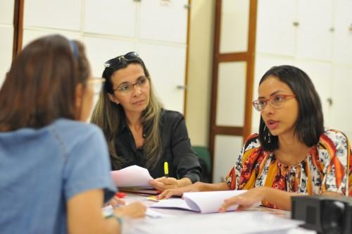 Secretaria de Educação firma parceria com empresa de telefonia móvel e oferece formação a educadores