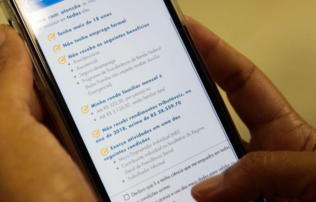 Hoje é o último dia para pedir o auxílio emergencial