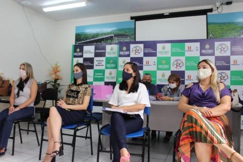 Servidoras do ‘Nova Rede Mulher’ participam de curso de formação sobre violência doméstica