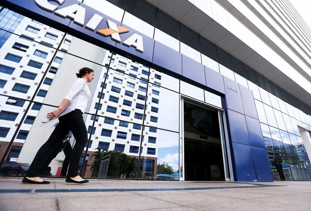 Nascidos em abril podem sacar primeira parcela do auxílio hoje Nascidos em abril podem sacar primeira parcela do auxílio hoje