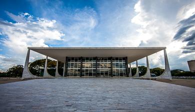 Presidente do STF suspende decisão que reverteu aumento da contribuição previdenciária no Amazonas