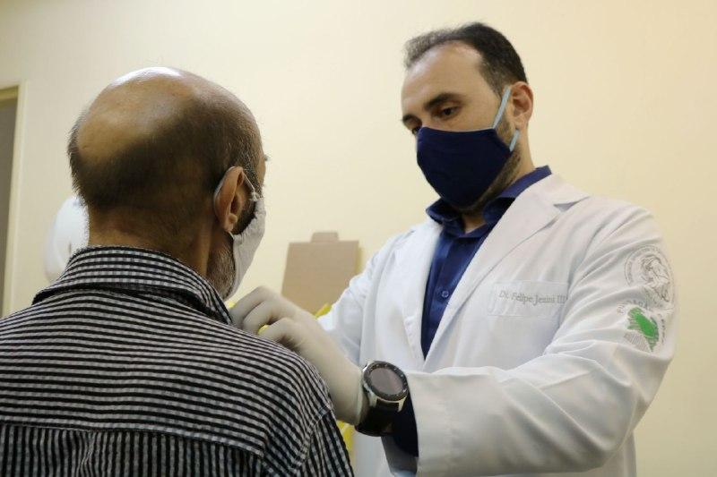 Feridas na boca que não param de crescer podem indicar câncer de cabeça e pescoço, alerta FCecon