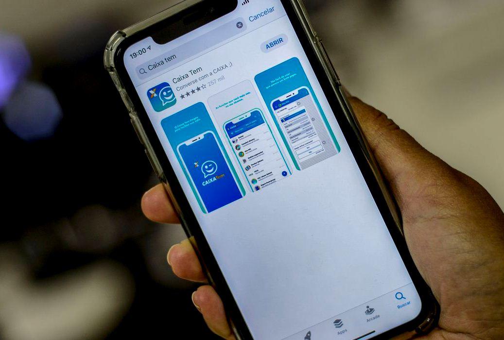 Caixa credita saque emergencial do FGTS para nascidos em março