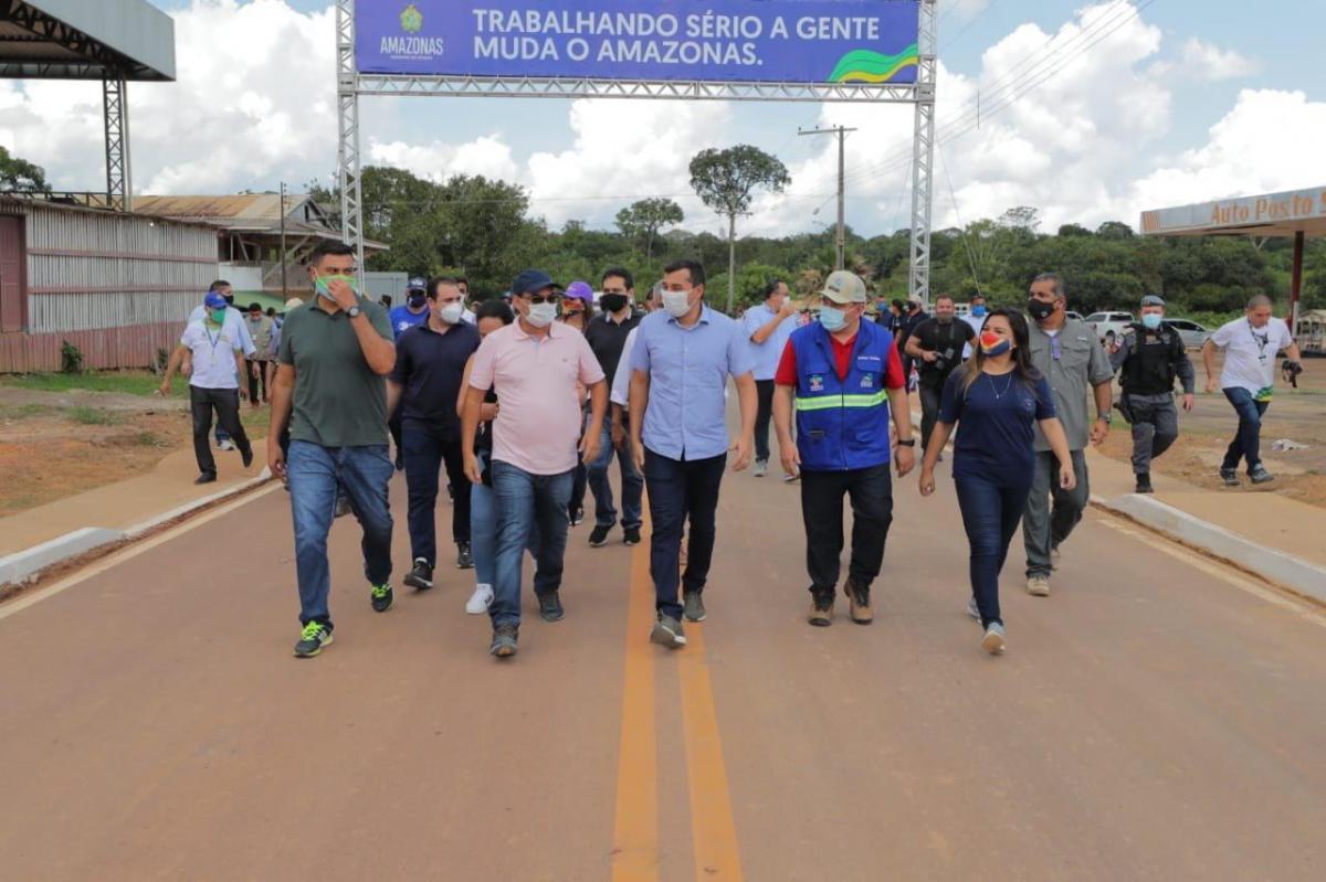 Governo do Amazonas entrega 16 obras de infraestrutura durante pandemia