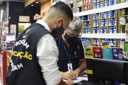 Procon-AM notifica lojas e pede informações sobre preços do tijolo e do cimento