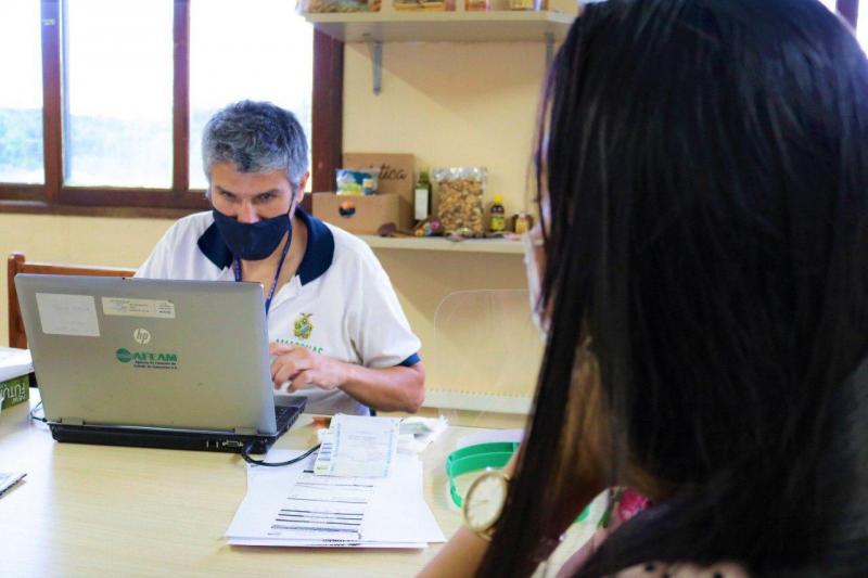 No Dia do Agricultor, Governo do Amazonas libera crédito de R$ 358,6 mil para produtores locais