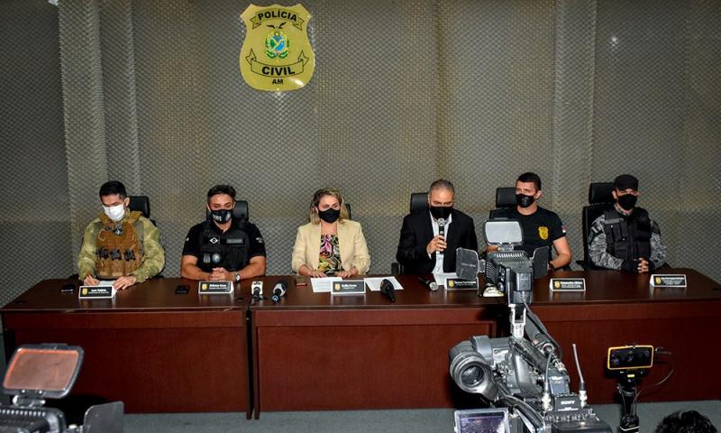Polícia Civil prende grupo que explodia cofres de postos de combustíveis, na capital