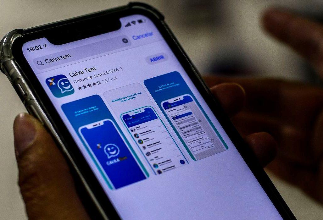 Mais de 4 milhões de beneficiários recebem hoje auxílio emergencial